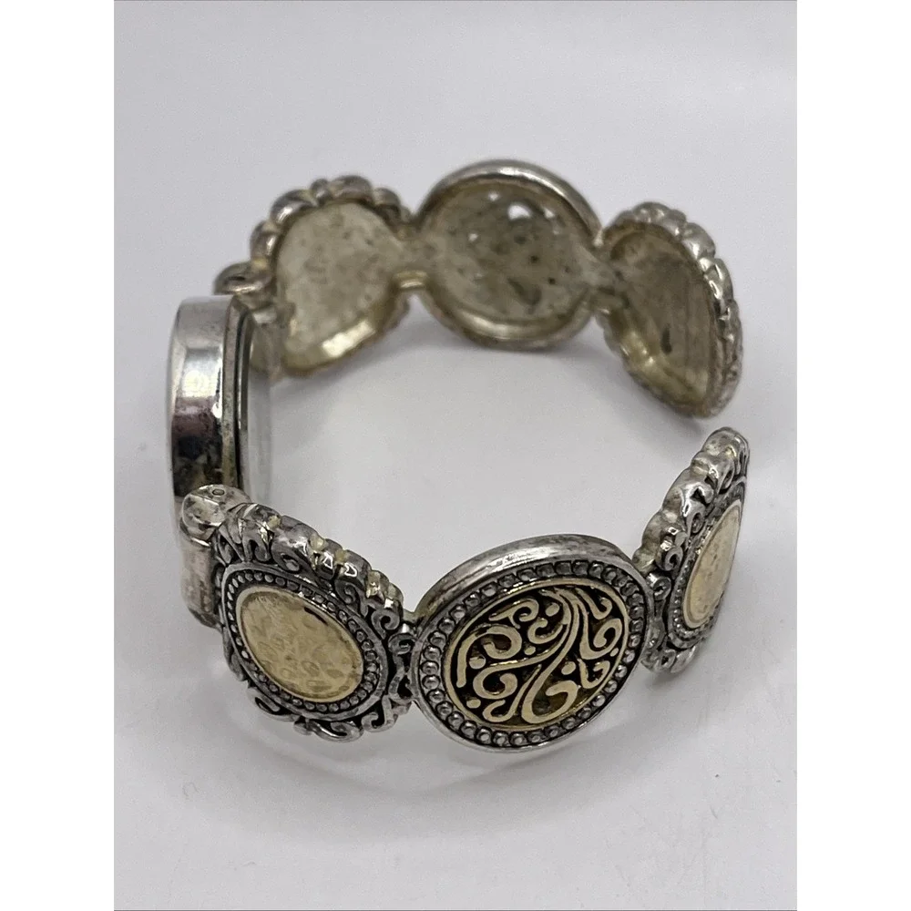 Geneva Platinum Women's Watch Cuff Bracelet Silver Tone‎ 26mm - New Battery